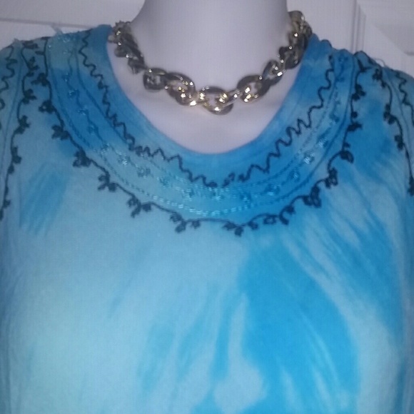 Dress - Picture 3 of 3